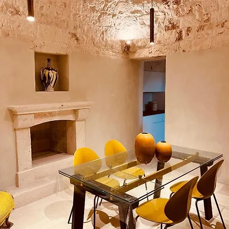 Trullo In Centro Villa *
